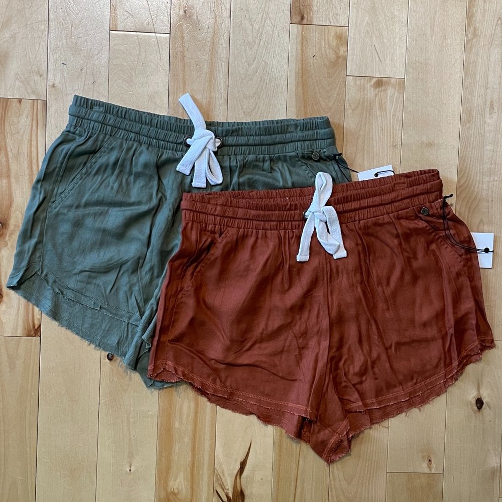 Women's Shorts Bundle (2 pairs)